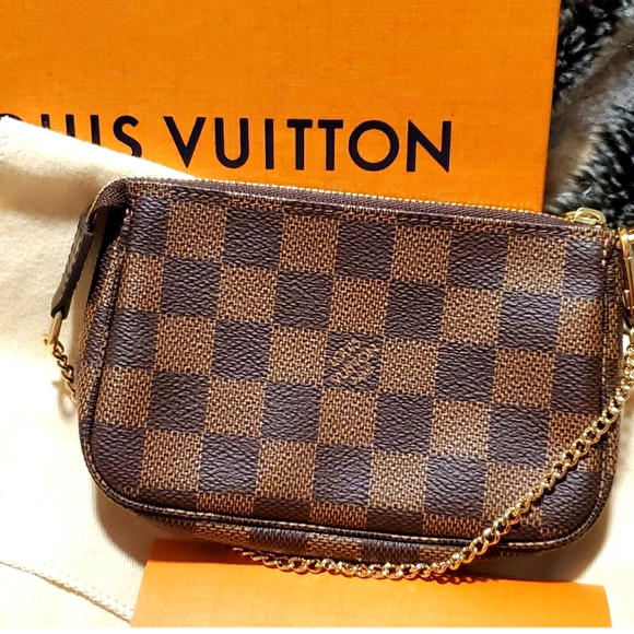 Louis Vuitton Handbags - Louis Vuitton Mini Pochette Accessoires *Brand New